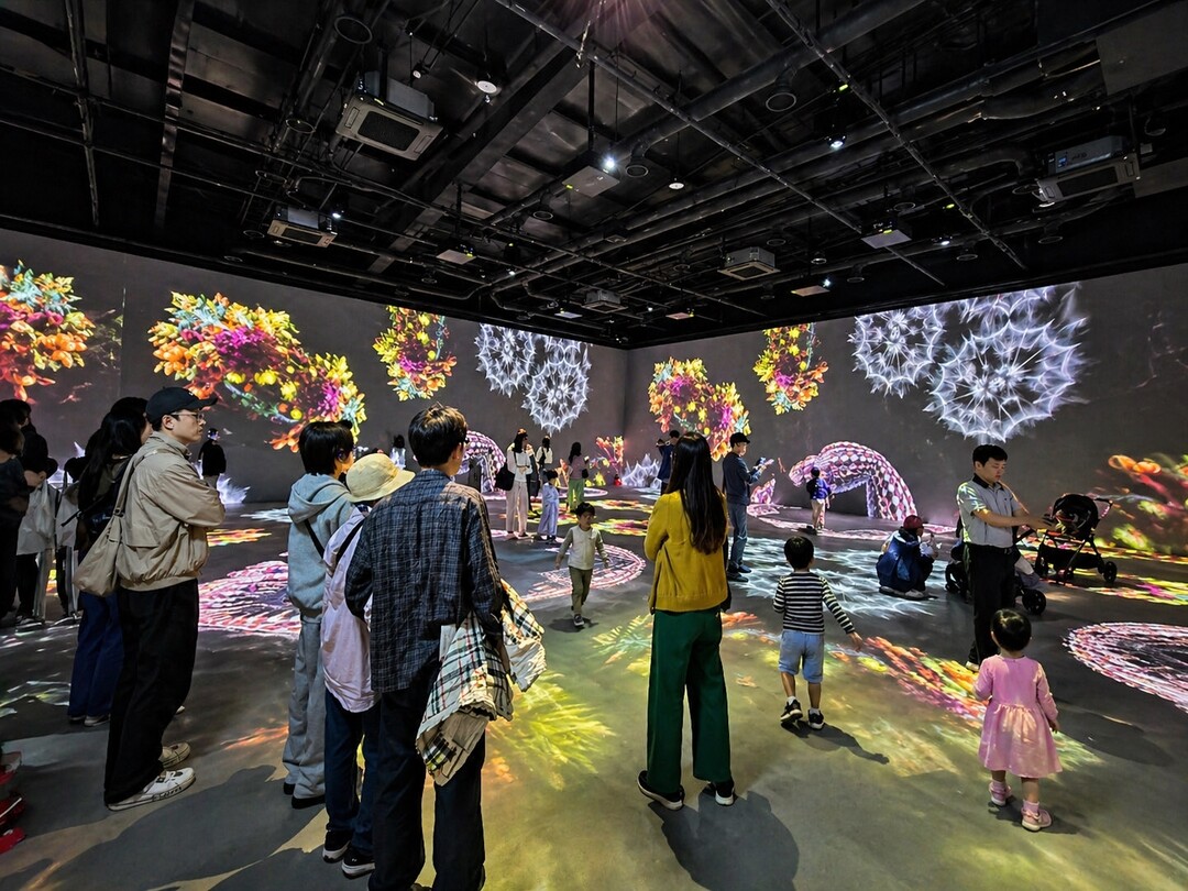 경주 ‘디지털 정원 라원’, 개장 4...