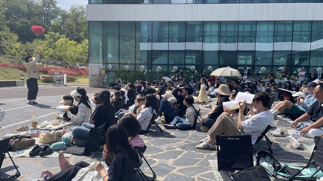 저글링 공연&nbsp;