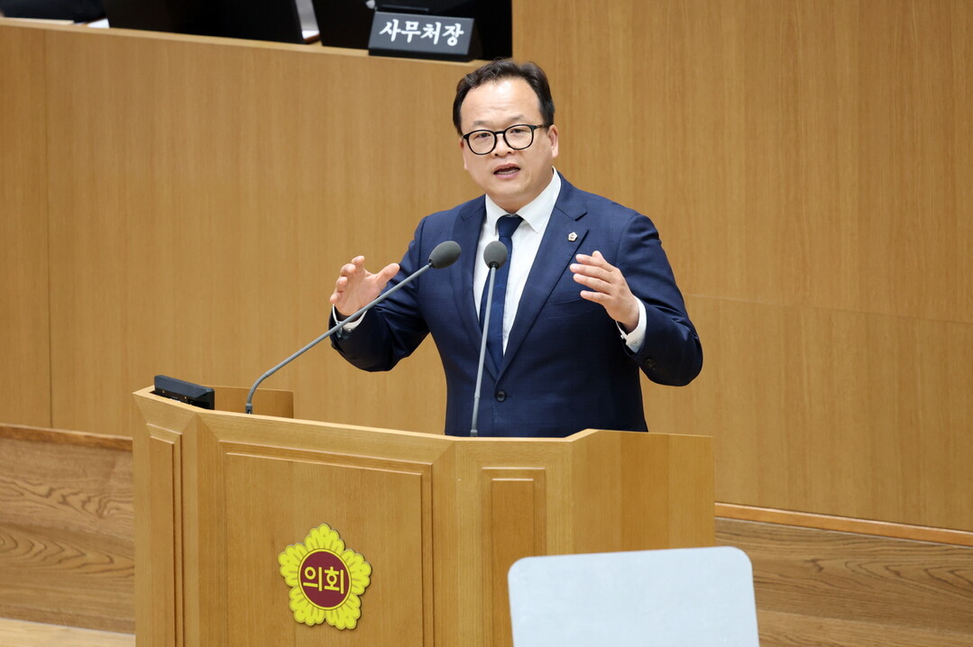 임창휘 의원이 5분 자유발언을 하고 있다. 경기도의회 제공
