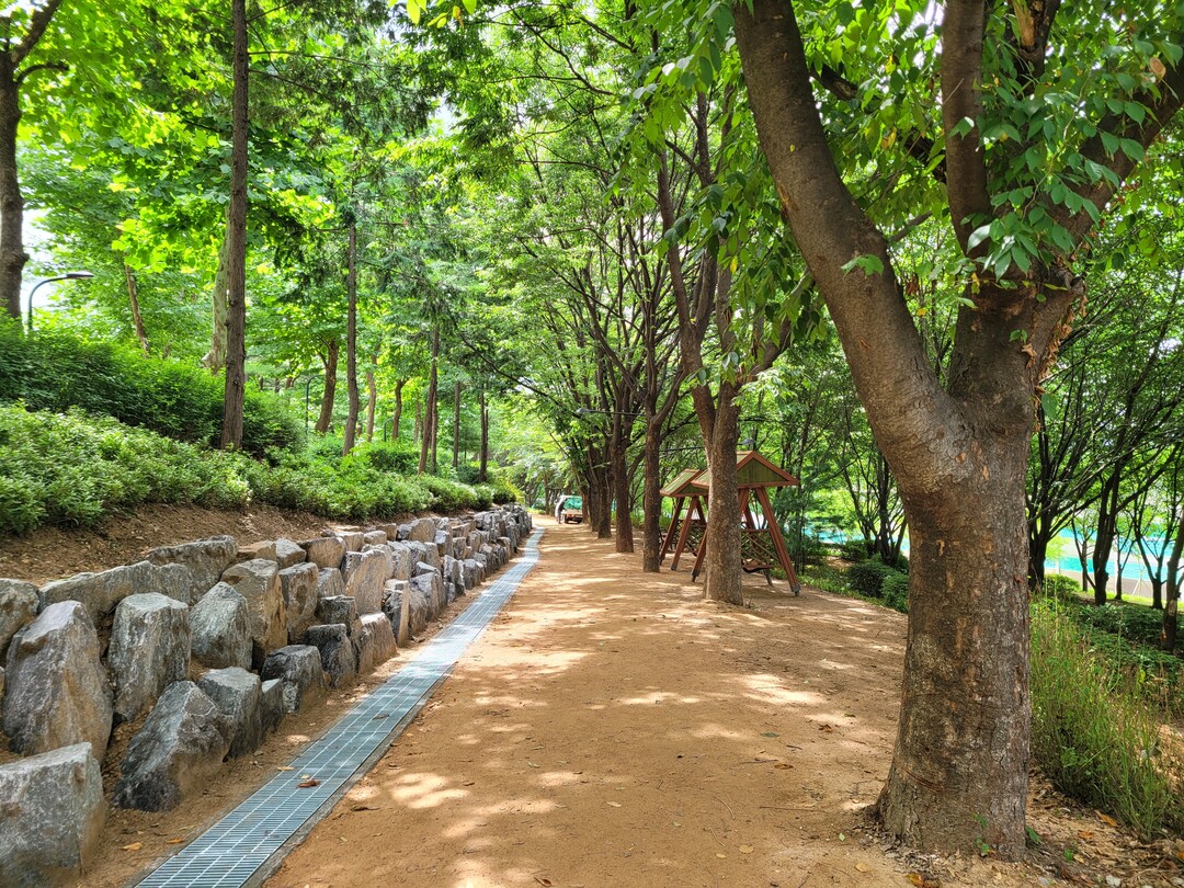 행신동 도시숲리모델링. 경기도 제공