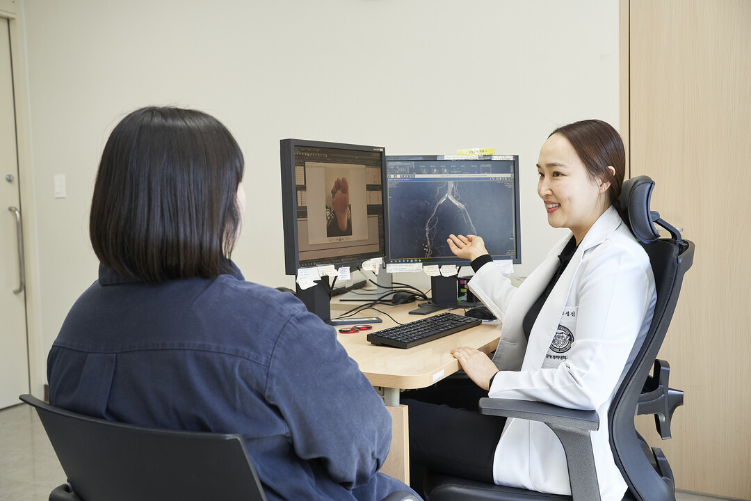 걷다 쉬기를 반복하는 다리 통증, ‘...