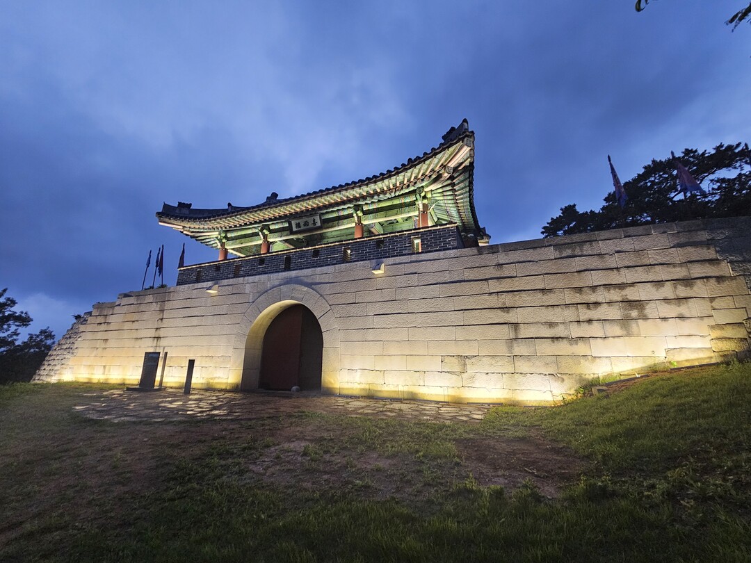 문수산성 경관. 김포시 제공