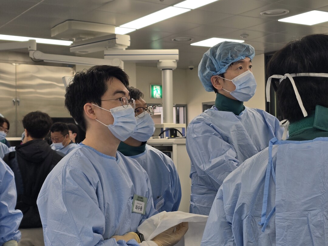 세란병원 최수용 과장, 대한최소침습척추학회 척추내시경 술기 교육