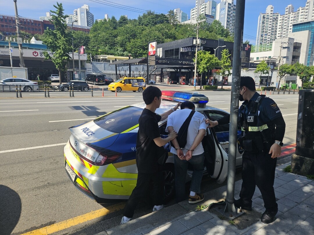 스토킹 범죄 대응력 높인다…부산보호관...