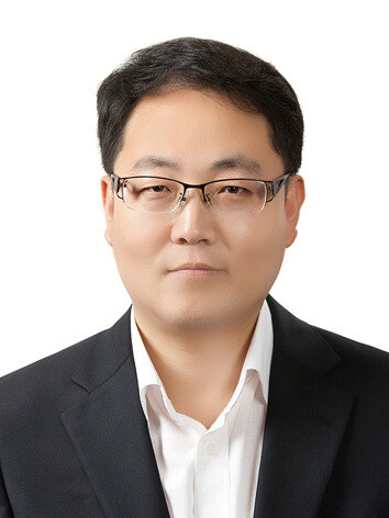 유병옥 기획국장