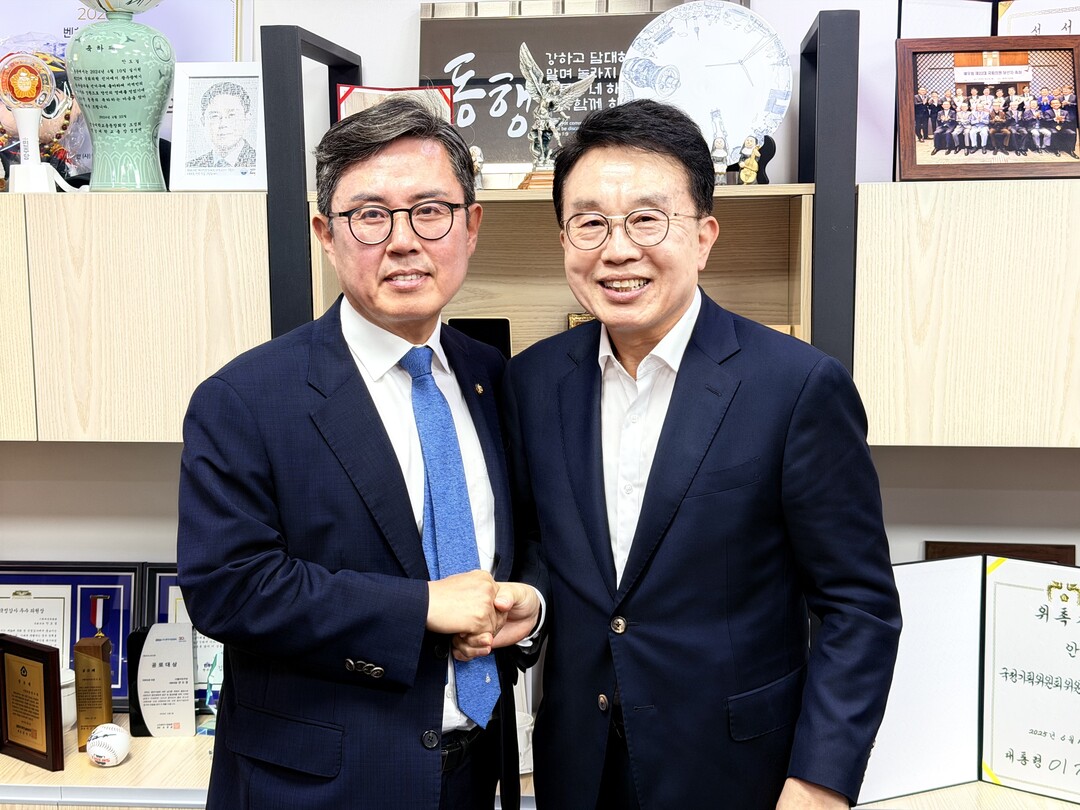 양충모 남원시장 첫 국회 방문...안도걸 재정경제기획위원회 면담