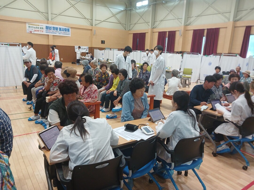 옥산면, 의성군종합자원봉사센터 주관 촌스러운 힐링, 제대로 한방 개최. 의성군 제공