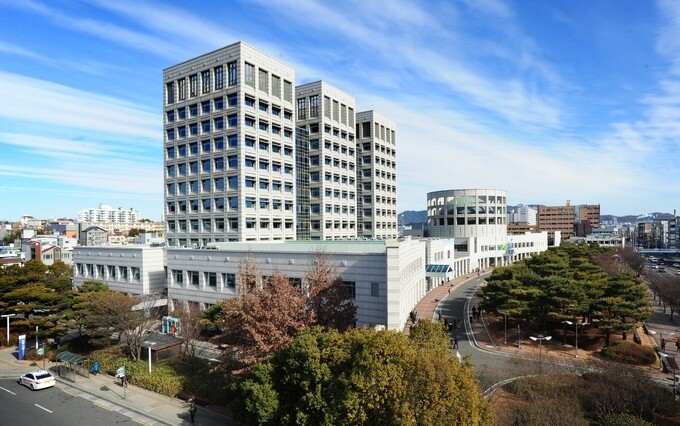 진주시청 전경. 진주시 제공