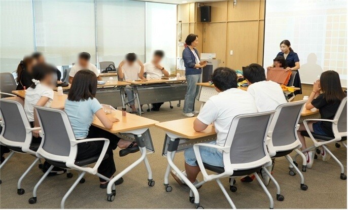 자립준비아동을 위한&lsquo;취업 스타일링 교실&rsquo;을 운영했다. 남구청 제공&nbsp;
