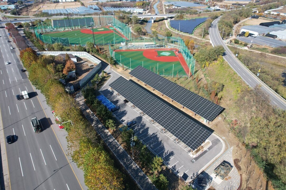 고양장항야구장 주차장 태양광 발전시설(285.2kW, 2021년 설치)