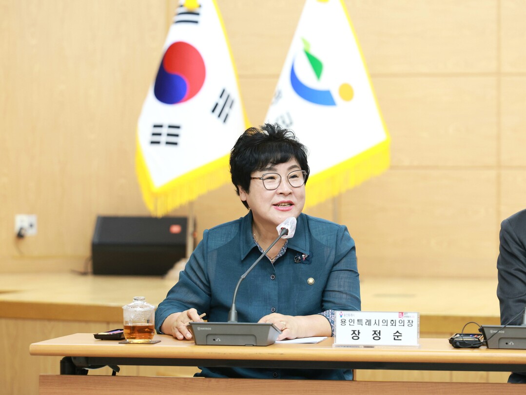 장정순 용인특례시의회 의장은 1일 전남광주통합특별시 장흥군 장흥군청 대회의실에서 열린 용인특례시-장흥군 자매결연 협약식에 참석했다. 용인시의회 제공