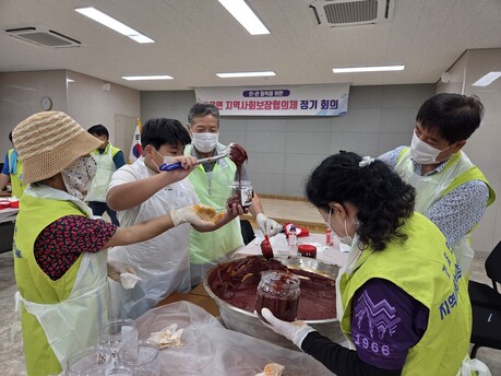 의성 가음면, 학생들과 전통 고추장 담그기…취약계층 50가구에 전달