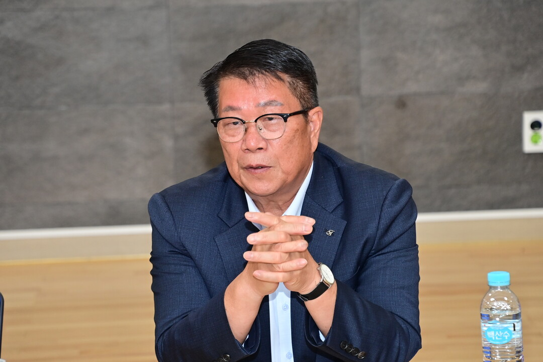 조웅희 의장이 