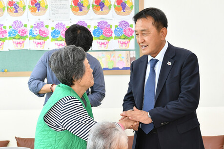 김세훈 화천군수, 추석 앞두고 지역 사회복지시설 방문