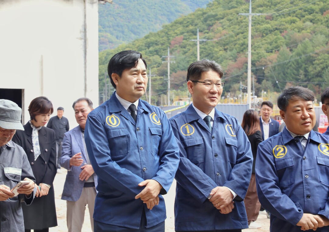 제30회 석탄문화제 산업전사 위령제에 참석한 김도균 강원랜드 대표이사(가장 좌측).