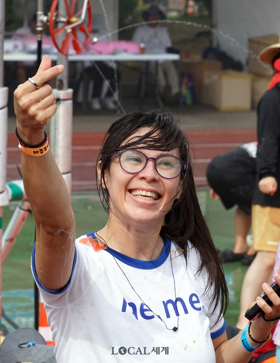 2026화천토마토축제에서 반지를 찾은 외국인관광객