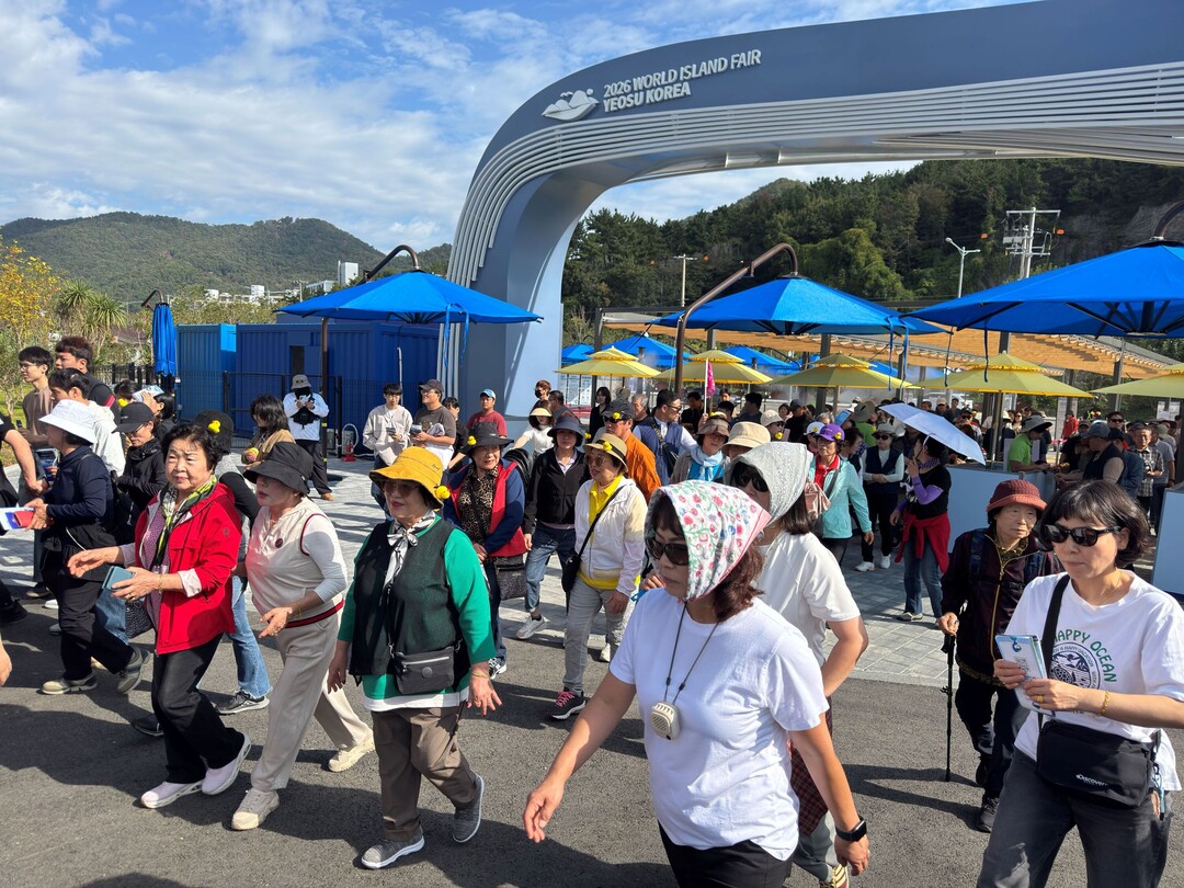 지난 9월 5일 개막해 61일간 펼쳐지는 2026여수세계섬박람회는 섬을 단순한 관광지가 아닌 섬의 가치와 가능성을 세계와 함께 나누는 시간이다. 