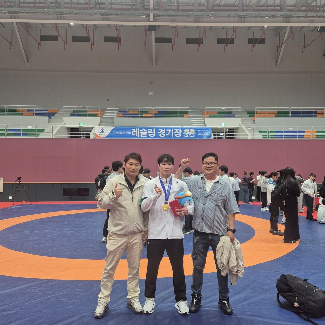 태백시청 레슬링팀, 제107회 전국체육대회서 금메달 1개&middot;동메달 1개 획득 쾌거. 태백시 제공